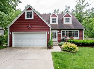 140 E Depot St, Antioch, IL