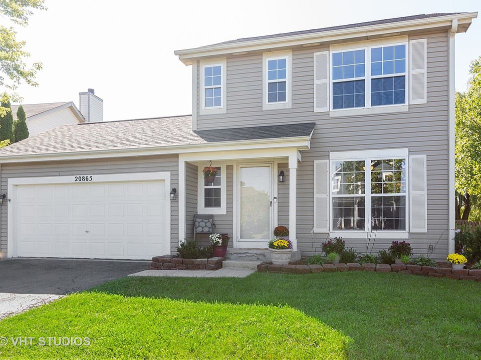1st image of 20865 W Ames Ct