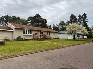 802 Hawthorne St, Cloquet, MN 55720