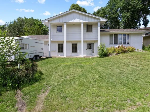 7908 37th Ave N, New Hope, MN 55427