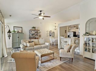 1252 Village Centre Dr UNIT 8, Kenosha, WI 53144