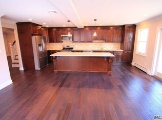 3435 1st St, Oceanside, NY 11572