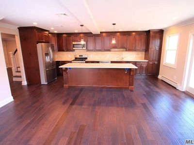 3435 1st St, Oceanside, NY, 11572