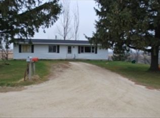 27498 Northstar Rd, Winona, MN 55987