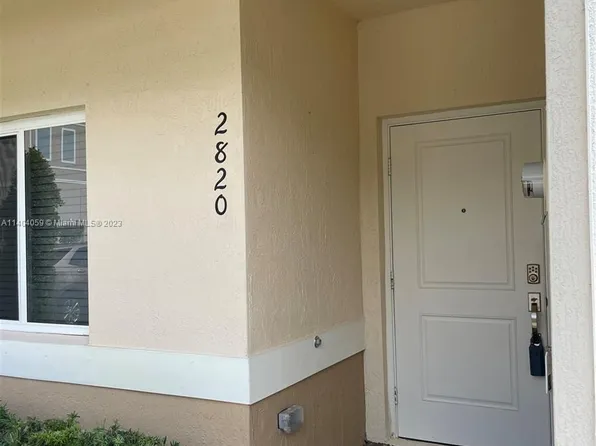 2820 NW 180th St, Miami Gardens, FL 33056