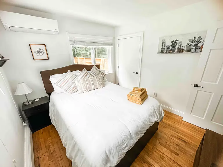 64 Clinton St — Photo 11