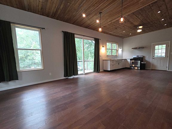 5th image of 2901 Delwau Ln