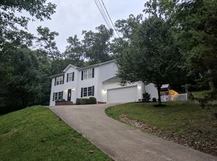 185 Poplar Estates Dr, Scott Depot, WV 25560