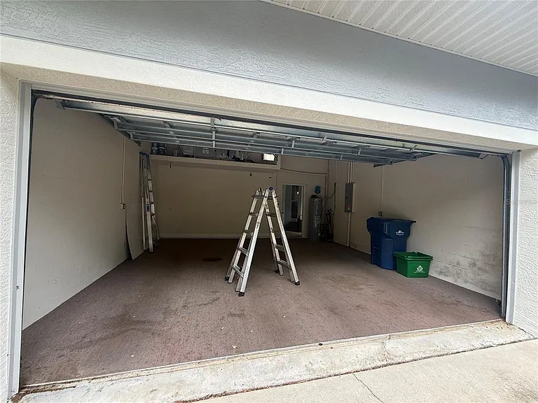 3132 Connemara Dr — Photo 3