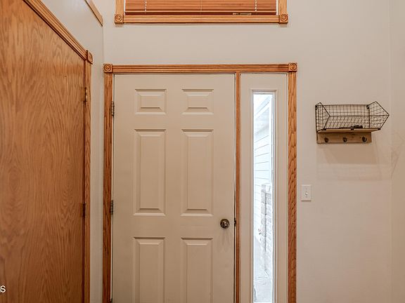 4th image of 910 Mahone Ave