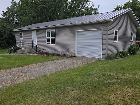 602 W 5th Ave, Edmore, ND 58330