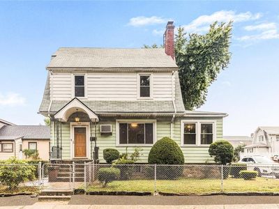 809 Midland Avenue, Yonkers, NY, 10704
