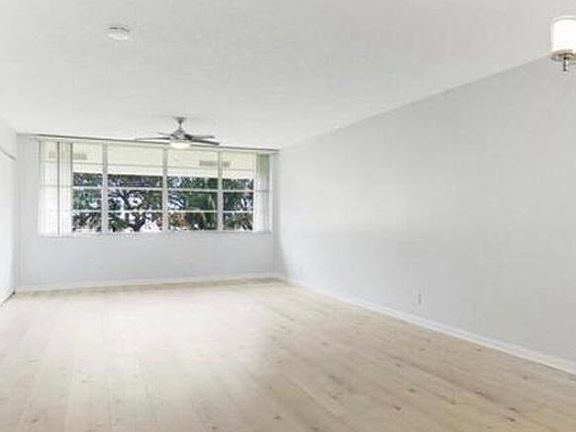 3rd image of 2825 SW 22nd Ave APT 203