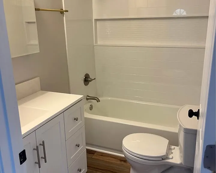 2428 Princeton Rd — Photo 4
