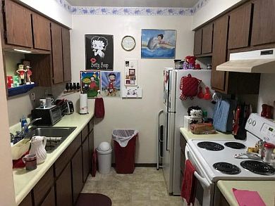 2nd image of 200 W Bluff St #112