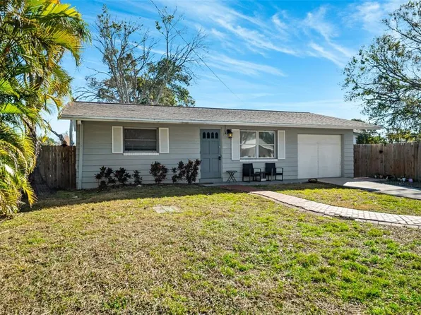 5973 McKee Lake Dr N, Saint Petersburg, FL 33709