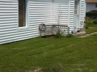 108 3rd Street, COLP, IL 62921