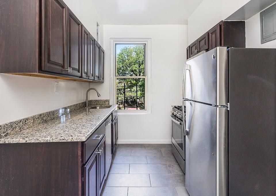 1st image of 217 Haven Ave APT 6C