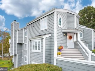 17 Spinnaker Cove Dr, Midlothian, VA 23112