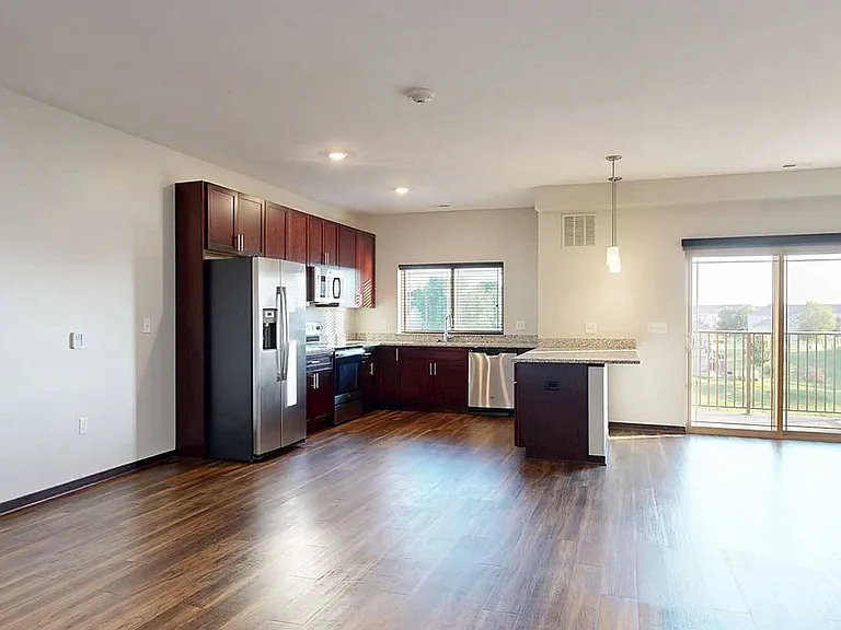 360 at Jordan West — Photo 189