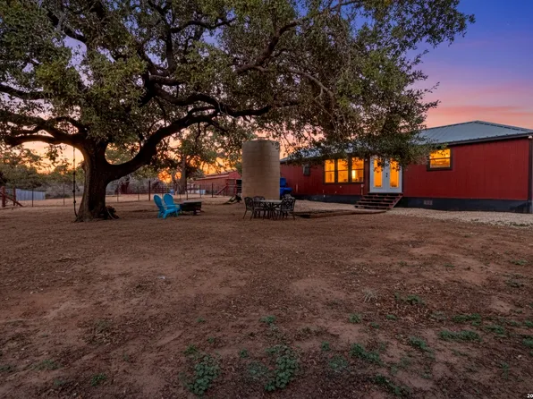 241 Pr Dax, Pleasanton, TX 78064