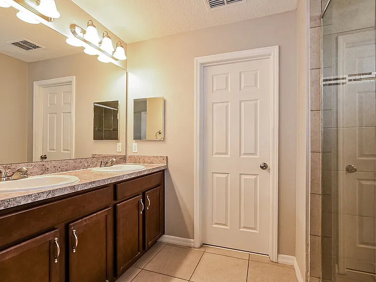 3171 Turret Dr — Photo 10