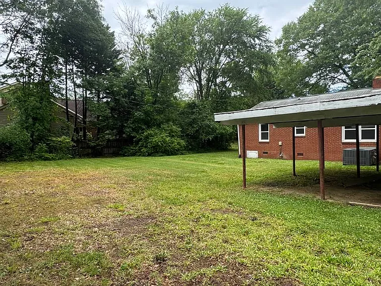 800 Mount Holly Huntersville Rd — Photo 20