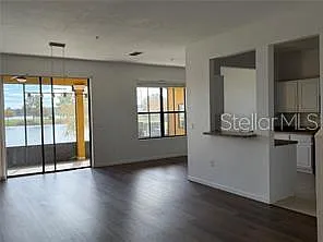 3 bed, 2.5 bath, 1845 sqft, $2,200 — Photo 4