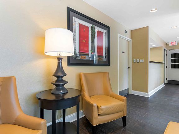 Lobby and Guest Check-in