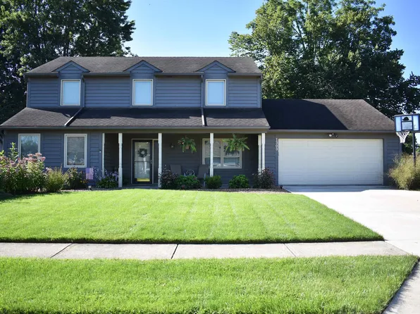 1303 Sanders Dr, Auburn, IN 46706