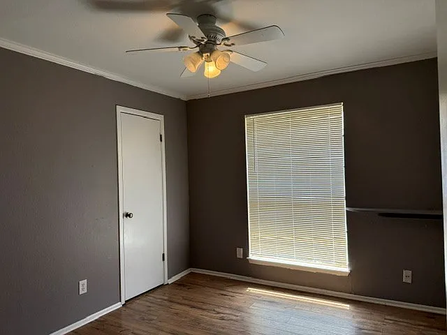 5011 Canadian Ave — Photo 9