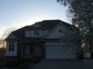 102 Ridge Point Dr, Carl Junction, MO 64834