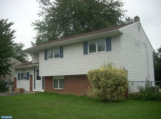 35 Fenway Rd, Hamilton, NJ 08620