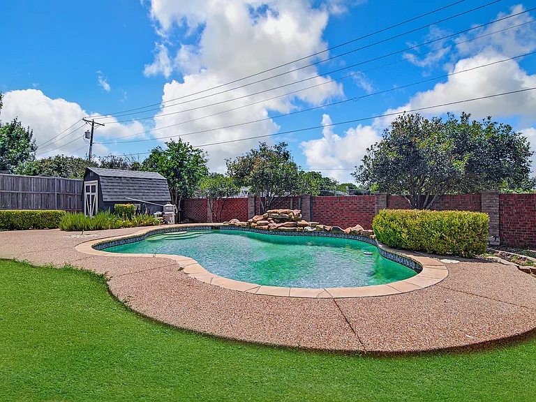 1611 Watson Dr — Photo 28