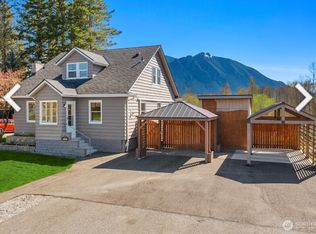 8930 Meadowbrook Way SE, Snoqualmie, WA