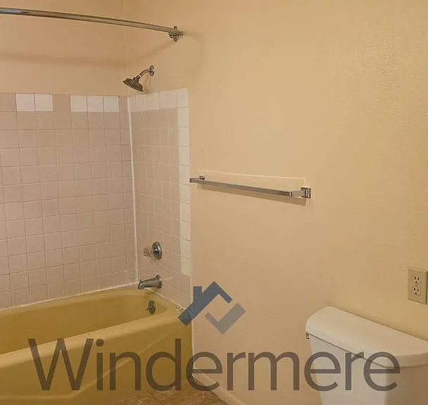 763 1/2 Village Way — Photo 11