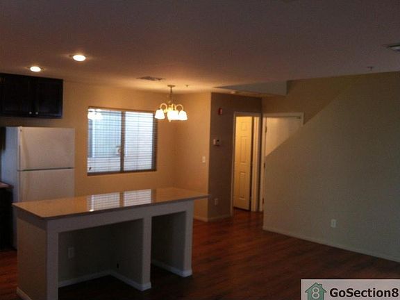 2nd image of 2914 Pelican Breeze Ct