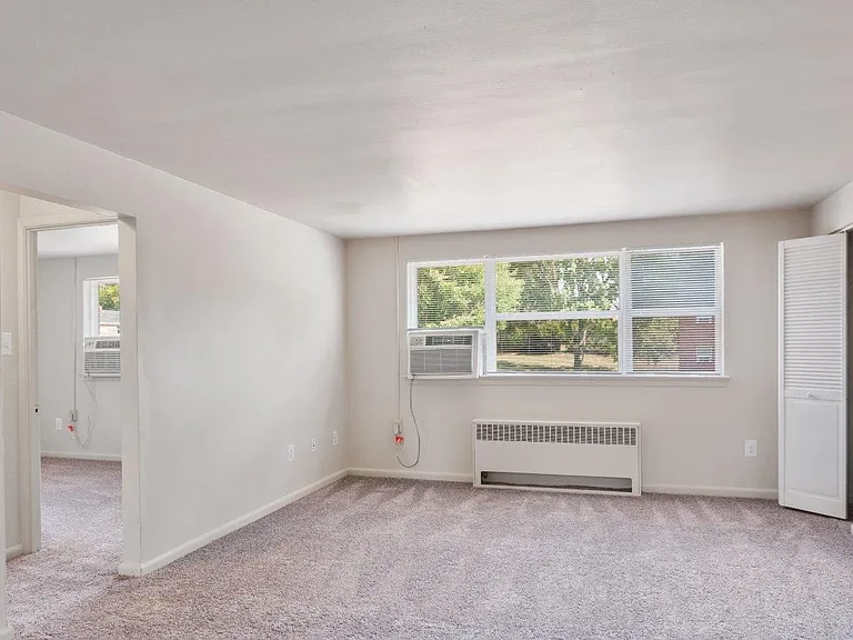 Wedgewood Hills Apartment Homes — Photo 5
