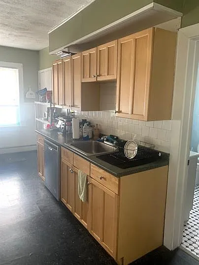127 De Pasquale Ave — Photo 4
