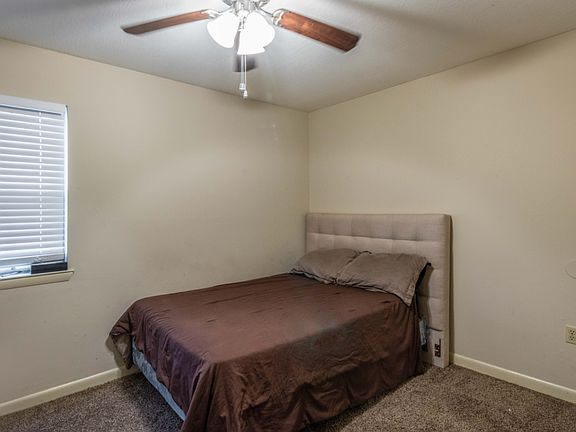 2nd image of 3319 W 4th St APT 112