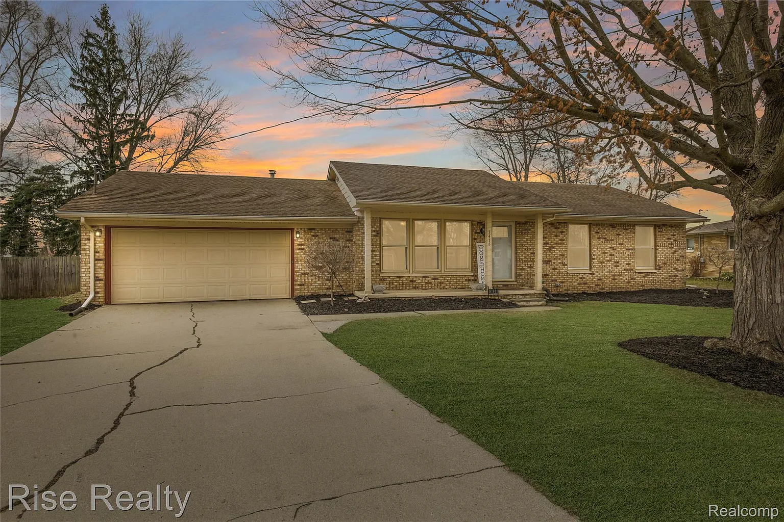 3436 Creekwood Dr photo 1
