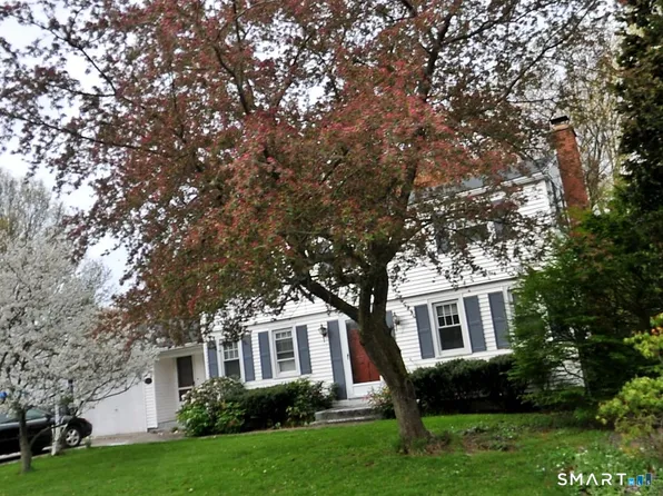 16 Dorothy Street, Enfield, CT 06082