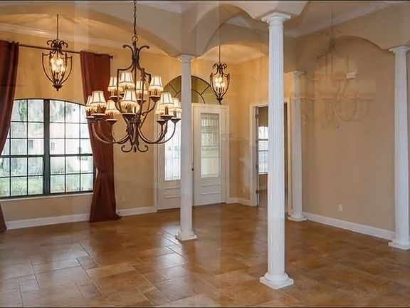 3rd image of 8518 Cypress Hollow Ct
