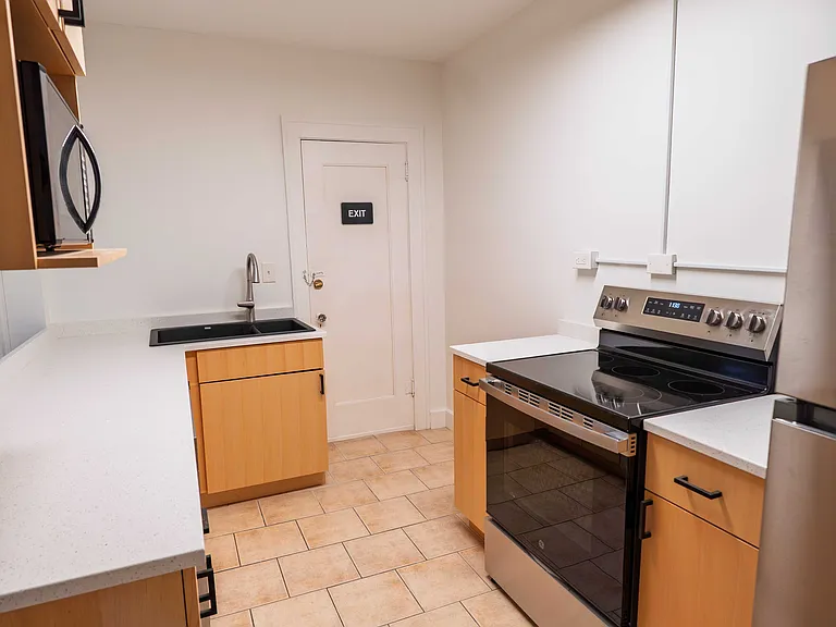 3007 Grand Ave #5 — Photo 13