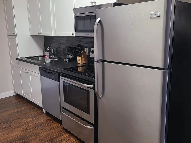 322 W Main St #209 — Photo 3