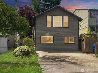 8829 Midvale Ave N, Seattle, WA 98103