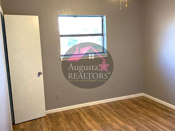 2nd image of 4 Carson Cir