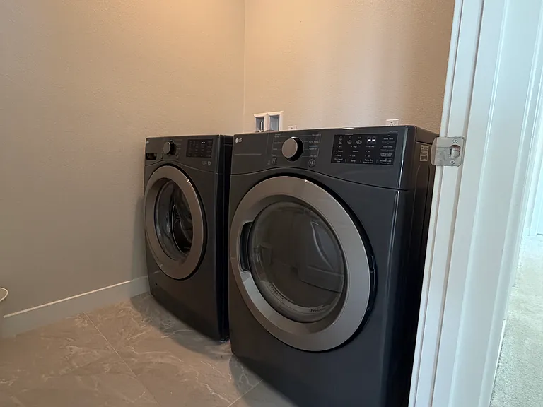 160 Tivoli Ln — Photo 21