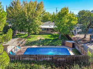 588 Ridge Rd, Redding, CA 96003