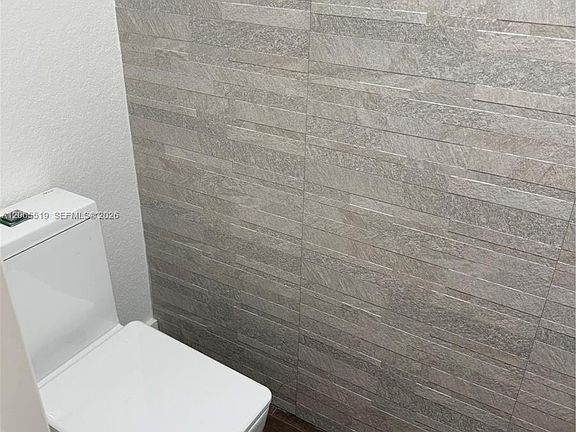 4th image of 15069 SW 9th Way #0